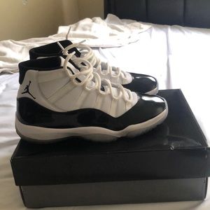 Jordan retro 11 “concord”